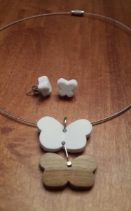 SET3 PENDANT & EARRING SET Plastic & Wood - Butterfly 